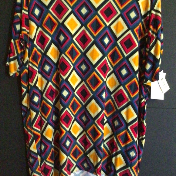 LulaRoe Irma -Tunic Geometric Short Sleeve H-Low Retro NWT - Picture 1 of 5